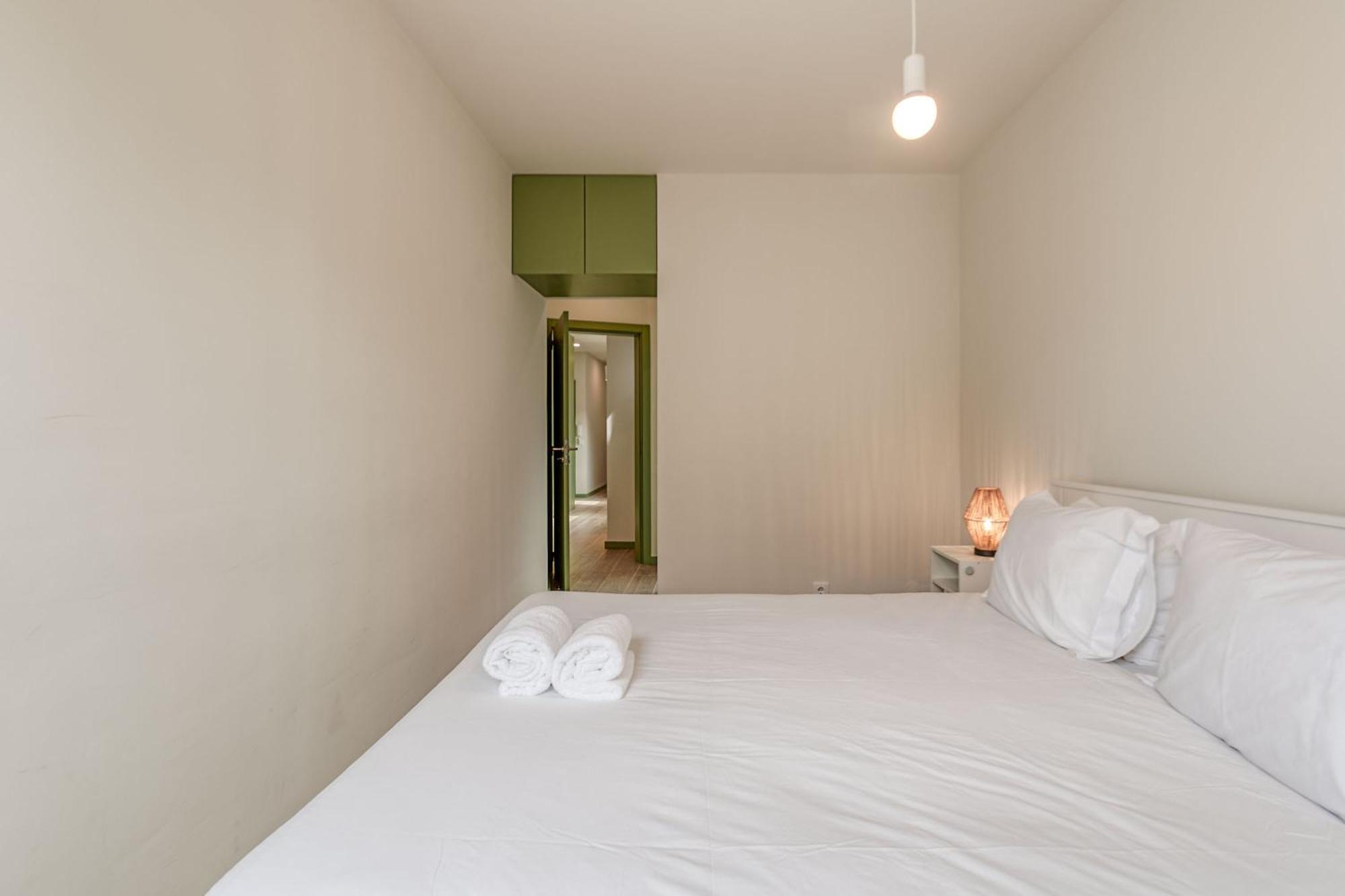 Travel And Live Apartments Porto Cameră foto