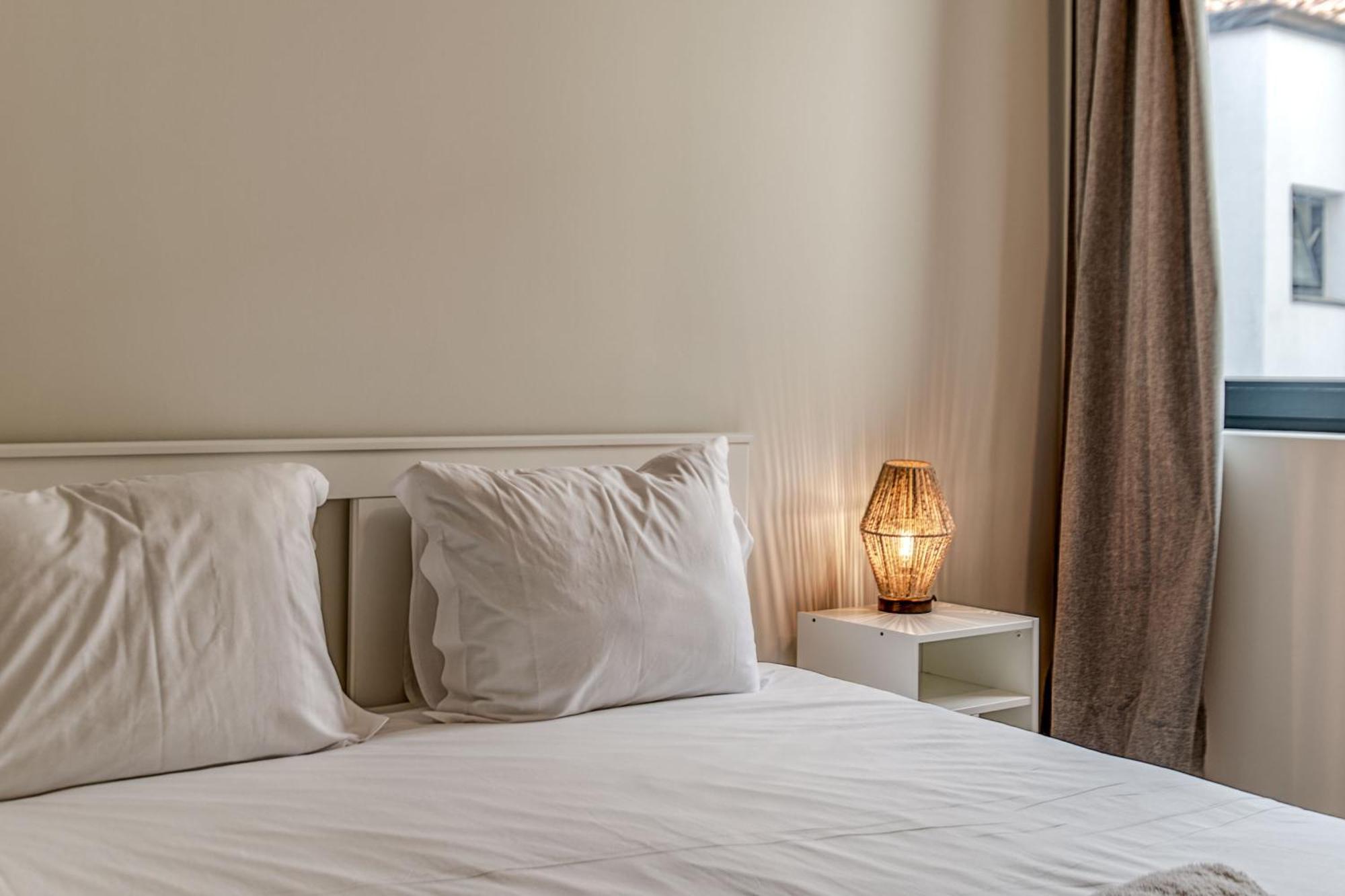 Travel And Live Apartments Porto Cameră foto